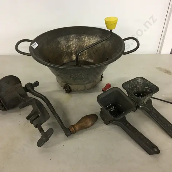 Assorted Vintage Items